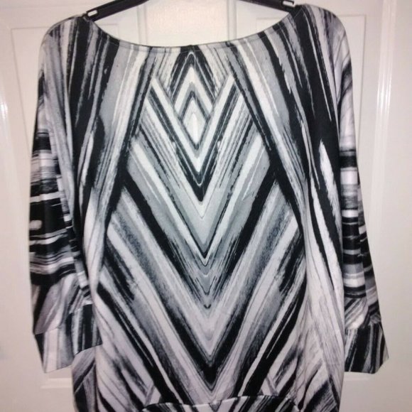 EST. 1946 GRAY/BLACK/WHITE RUCHED SIDES BANDED BOTTOM TOP XL-EUC - Picture 7 of 9